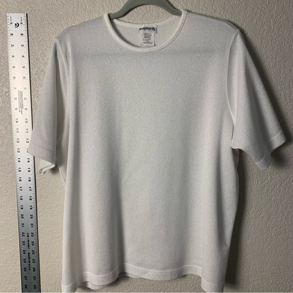 White women’s knit top,shirt